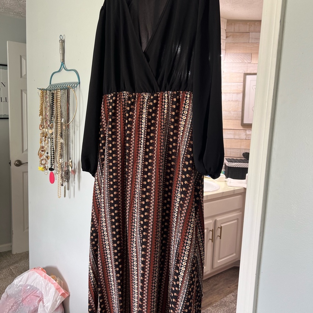 Elegant Black and Brown Maxi Dress